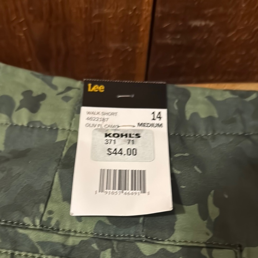 Lee Camouflage Women's Shorts NWT 14 - Picture 4 of 5